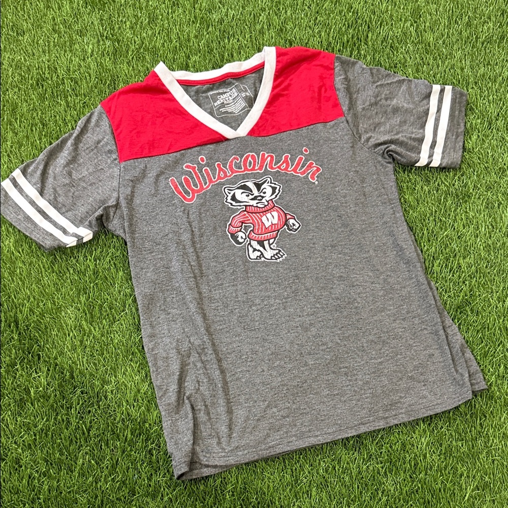 Campus Heritage Wisconsin Badgers V-Neck Tshirt